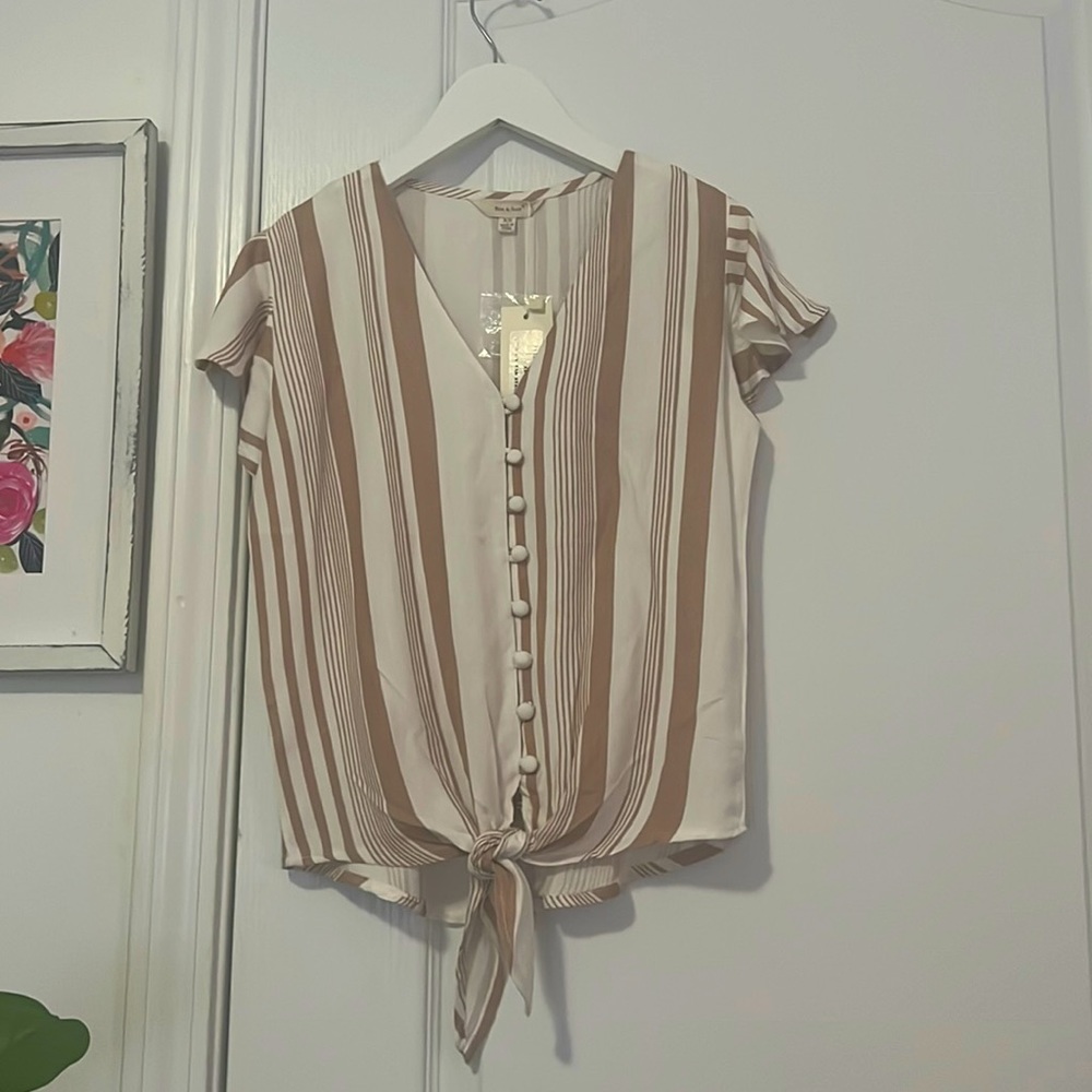 NWT - Sim & Sam Button Up Shirt - XS